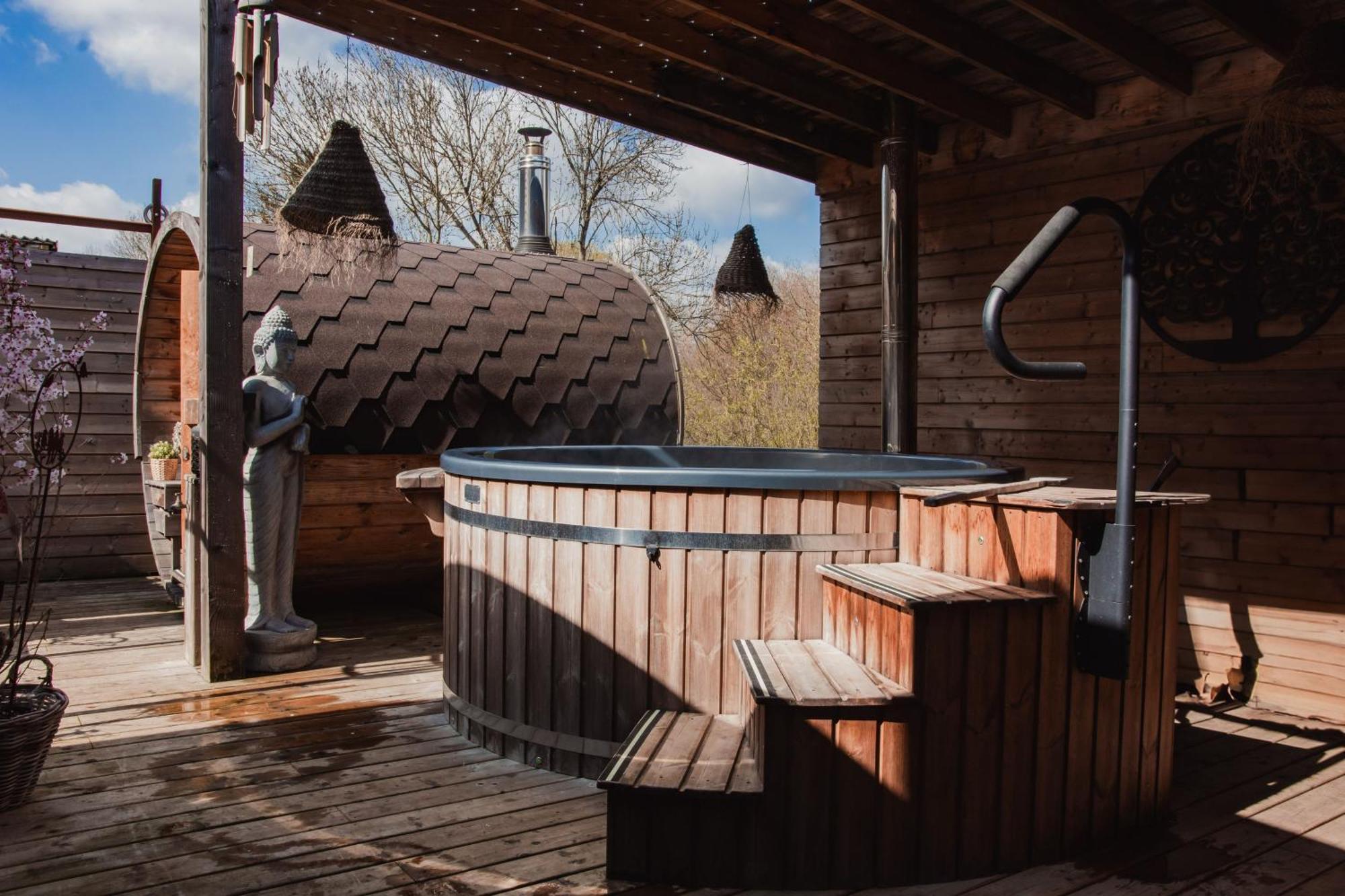 Maison D'Hote Les Notes Endormies Suite Le Refuge Walcourt Exterior foto